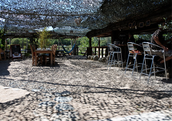 Bar Camping la Riviere en Corse du sud